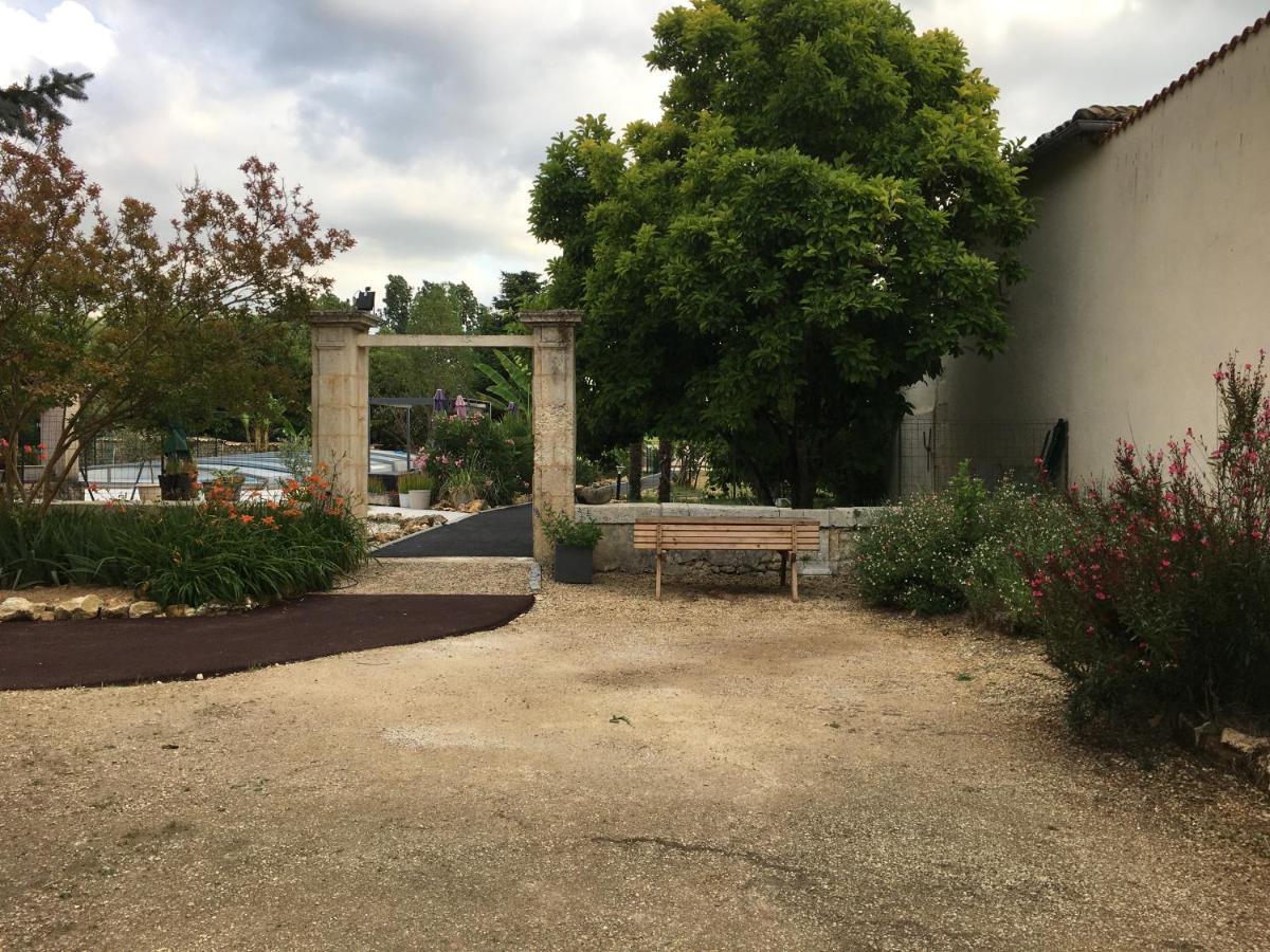 Gites Jardin-Darcy - Piscine Au Sel Bois Exterior foto